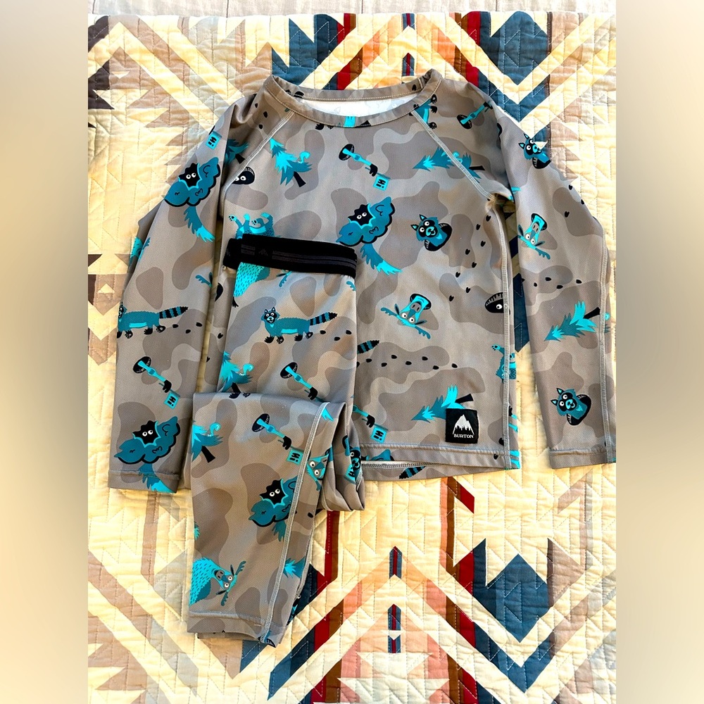 Burton base layer set. Size 5/6. Dryride.